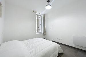 T2 apartment in the heart of Cuxac-dAude