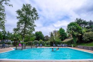 Campings Camping 4 etoiles - Piscine - ccbabhc : photos des chambres