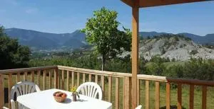 Camping 4 étoiles - Piscine - ccbacgb - La Motte-Chalançon