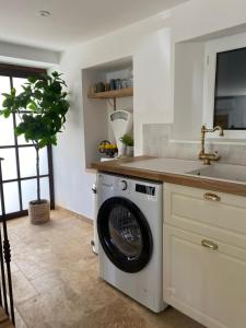 Maisons de vacances Riverside farmhouse with olive grove : photos des chambres