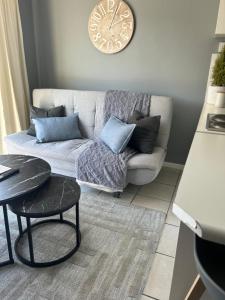 Cosy 1-Bedroom Near the Beach