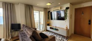 São Paulo Flat Familia ExtraComfort TV 65" lado Sírio Libanes