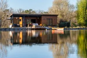 LACabane Lodge Nature - Montpeyroux