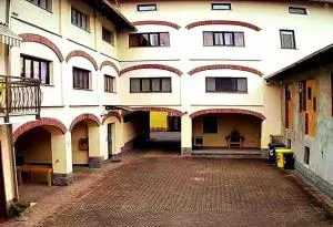 Corte Cacciatori - Sostegno