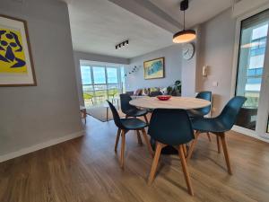 1B143 Amplio apto en primera linea de playa by R2R Consulting