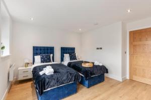Premium 2-Bedroom Apartment, Leatherhead, Sleeps 4