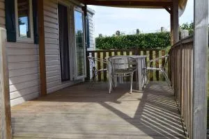 Camping de Ladignac Le Long Bel air - La Grenerie