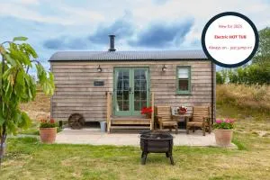 Coldharbour Luxury Shepherds Hut with Hot Tub - Stone