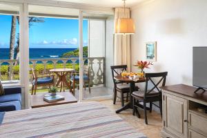 Islander on the Beach 246