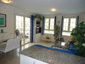 TERRAZAS DEL FARO APPART LUXE - PALM-MAR- VUE MER ET PISCINE- 8OM2 De TERRASSE