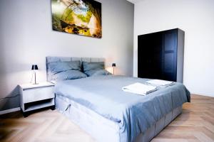 J&JBermudaStay a Luxurious Double-Bedroom with a Private Bathroom and Shared Kitchen in Bochum Center-Bermuda3Eck
