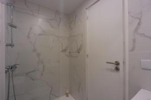 Yellow House by Best2Stay