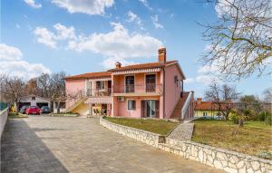 Beautiful Apartment In Labin With Wifi