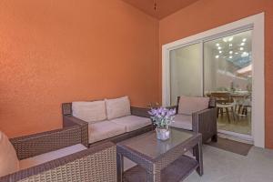 Upstay Family Home w Resort Access & Private Pool