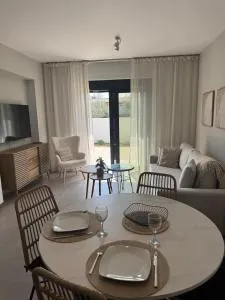 Luxe benedenwoning NULA - 兰皮