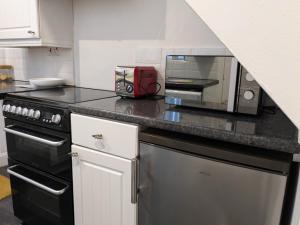 Apartment with Outside Patio and Car Space