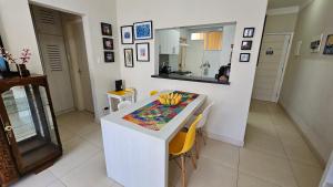 Ap Vista Mar - Ótima localização - Pitangueiras