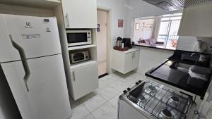 Ap Vista Mar - Ótima localização - Pitangueiras