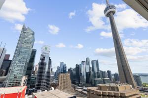 CN Tower Lake view 2 Bedroom Suite