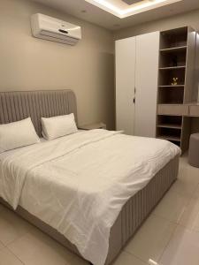 شقة غرفة وصاله فاخرة