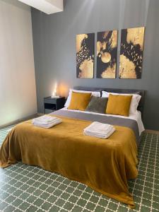 Bright apartment near San Pietro