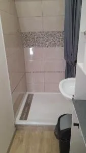 Chambre indépendante de la Porte du Bois - Neuilly