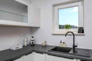 Apartment Silver Shine