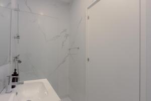 House River View by Best2Stay