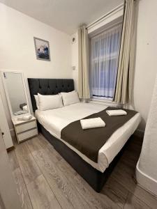 2 bedroom flat ground floor Miles