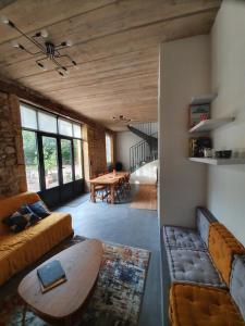 Maisons de vacances L-Echappee Belle entre Loire et Collines : photos des chambres
