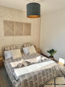Maisons de vacances La belle echappee, maison chic pres de lille & Parc Barbieux : photos des chambres