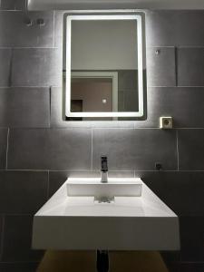 3G LV 5-Zimmer-Apartment HBF