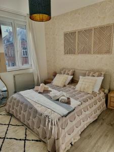 Maisons de vacances La belle echappee, maison chic pres de lille & Parc Barbieux : photos des chambres