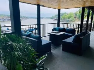 Wet Feet Retreat - Eldon