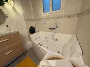 Appartements Superbe Luxury F3 Proche Paris & Disneyland : photos des chambres