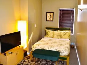 Cozy Nest 4 A Beautiful Room to Rent - Hallock