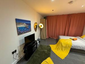 Spacious 2 Bedroom flat in TOWER BRIDGE! E1