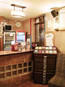 Aloha Hostel Eiffel Tower by Hiphophostels