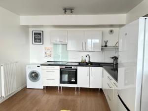 Charmant 2 Pièces avec Parking Près de Paris by Immo Kit BNB