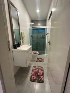 Casa 2 quartos próximo a Praia de Itaúna, Saquarema