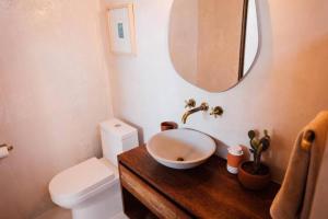 Casa Nuez- Villa with AC, Pool and Magical Sunset Views