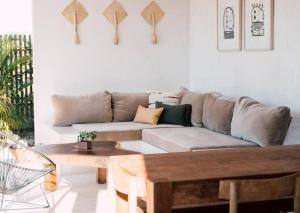 Casa Nuez- Villa with AC, Pool and Magical Sunset Views