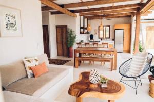 Casa Nuez- Villa with AC, Pool and Magical Sunset Views