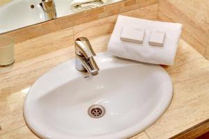 Triple Room room in Amber Hotel