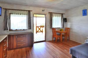 Cottage near Baltic Beach and Lake Bukowo