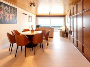 Apartment in Middelkerke with Beach Views