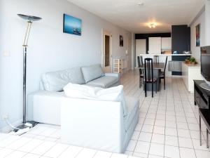 Apartment in Middelkerke near the Beach
