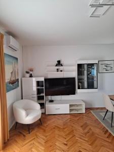 Apartments with swimming pool Poljica, Zadar - 13838