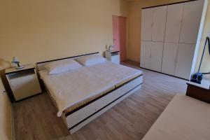 Apartments with parking space Okrug Donji, Ciovo - 16276