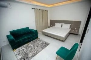 Mavula HOTEL - 金沙萨